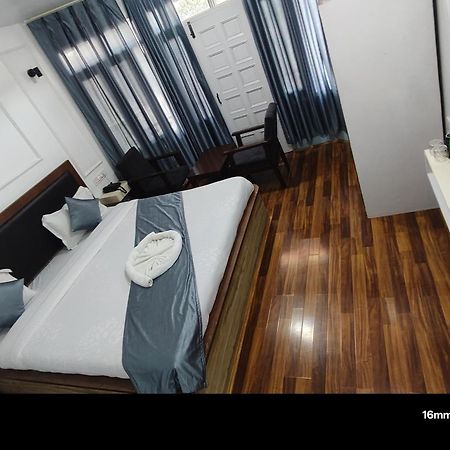 King Umar Palace Jamb ภายนอก รูปภาพ